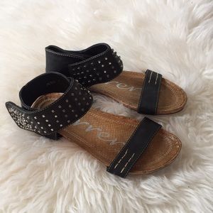 Ferrero Sandals 👡